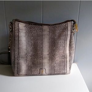 AM crossbody bag